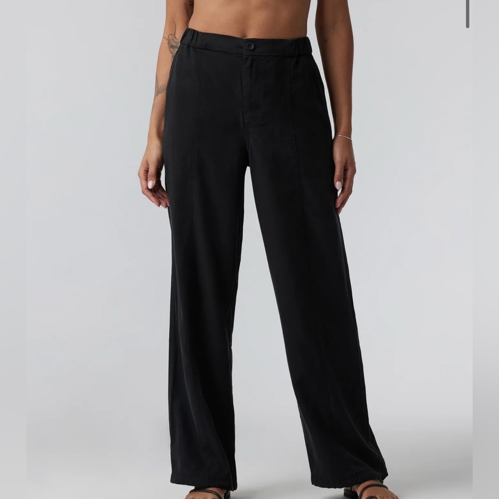 Vuori Coastline Pant in Medium